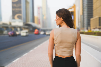 CHAINED – Crop top s odnímateľnou retiazkou / BÉŽOVÝ