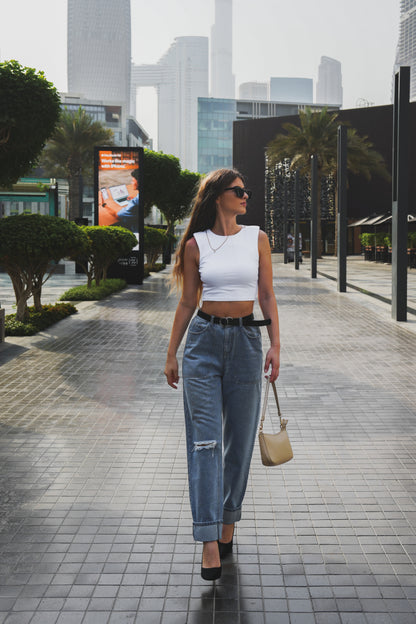 CHAINED – Crop top s odnímateľnou retiazkou / BIELY